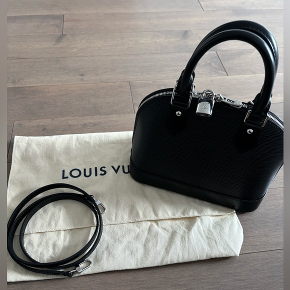 Louis Vuitton Handbags - Louis Vuitton Alma BB - LIKE NEW - Authentic